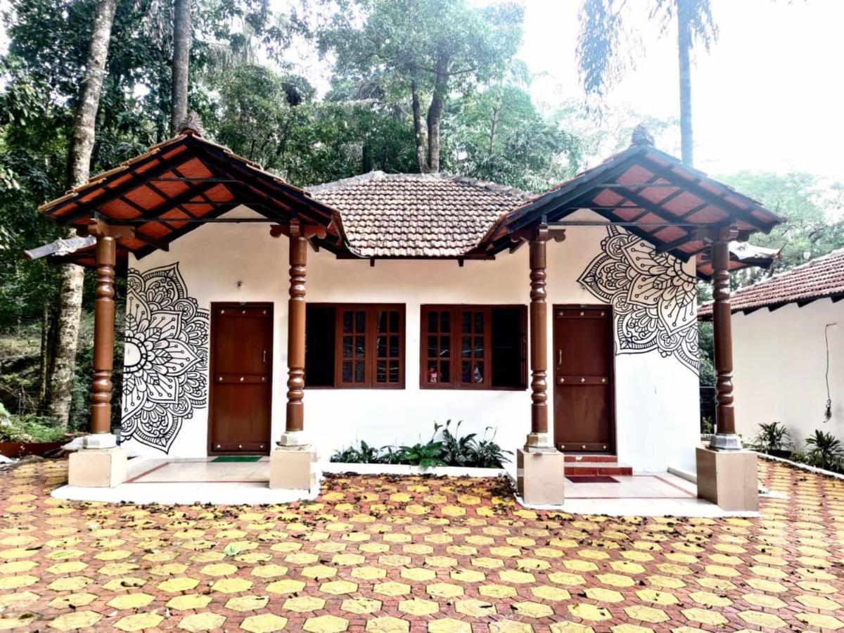 Qexperiences Coorg Hotel Madikeri Exterior photo