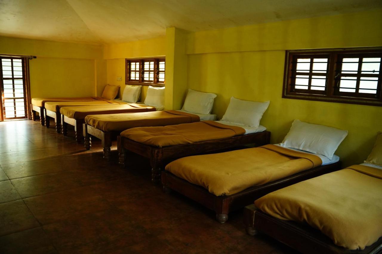 Qexperiences Coorg Hotel Madikeri Exterior photo