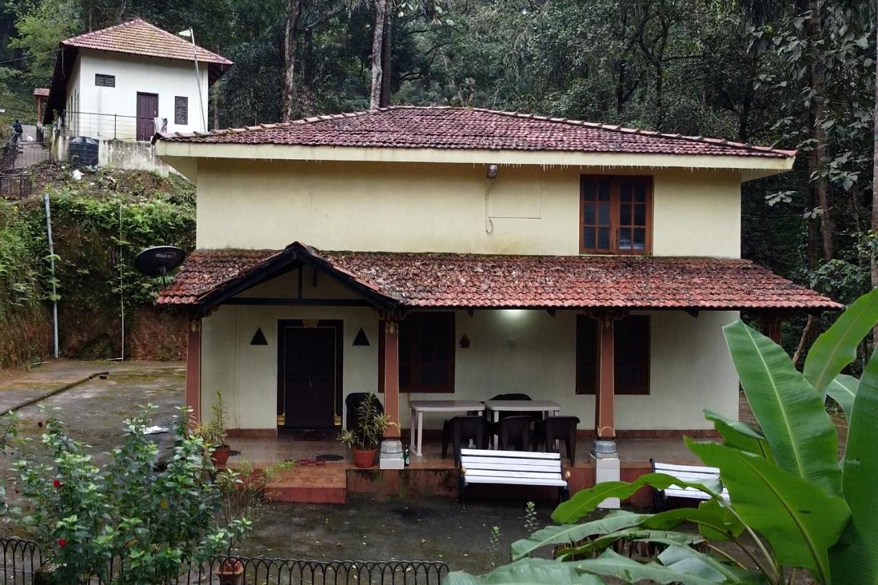 Qexperiences Coorg Hotel Madikeri Exterior photo